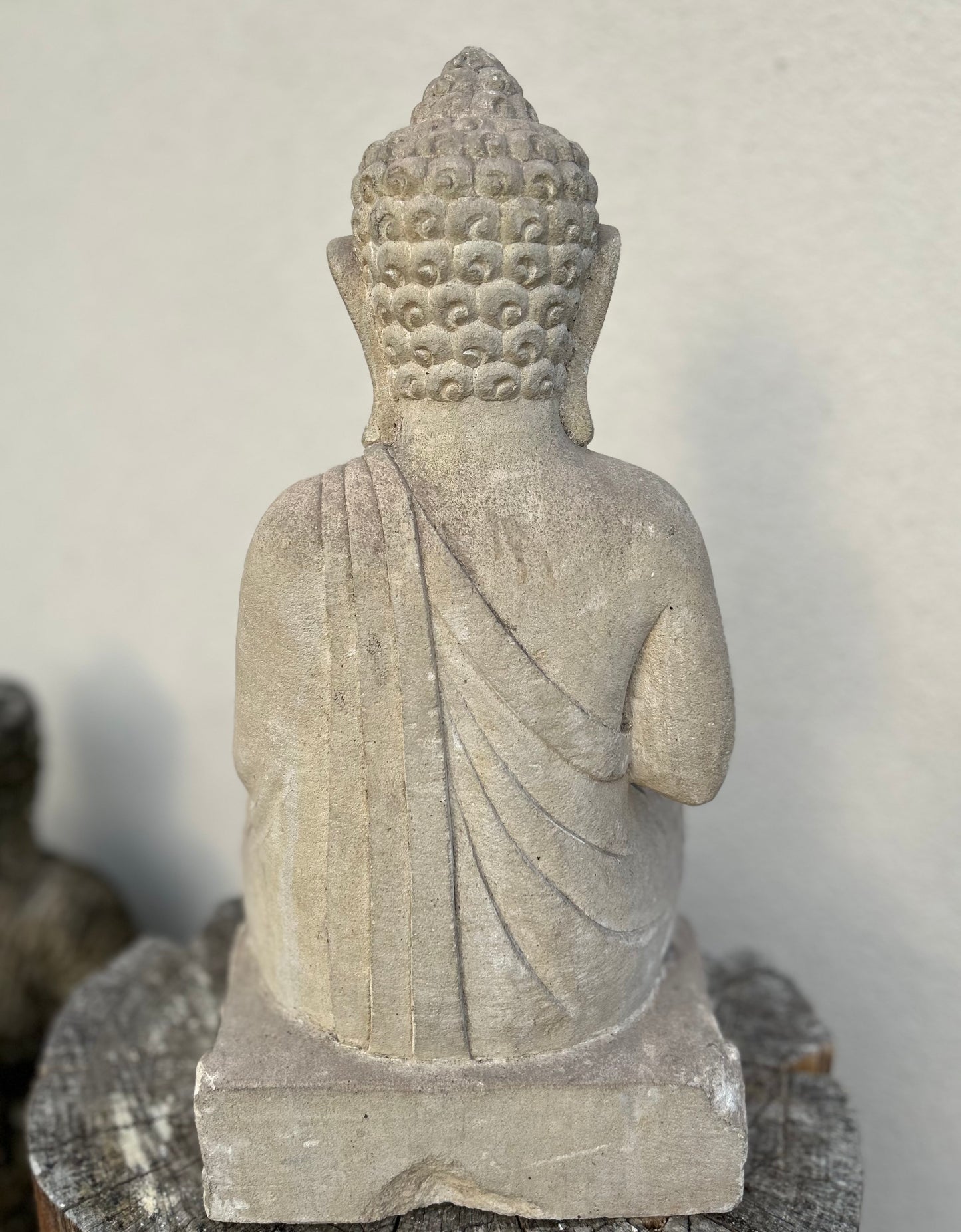Statua Buddha Antico in Pietra Arenaria 47 cm – Scultura Balinese Originale Rif. C059