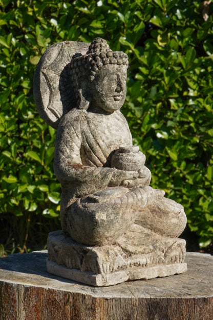 Statua Buddha in Pietra Naturale con giara H32cm Rif. B53