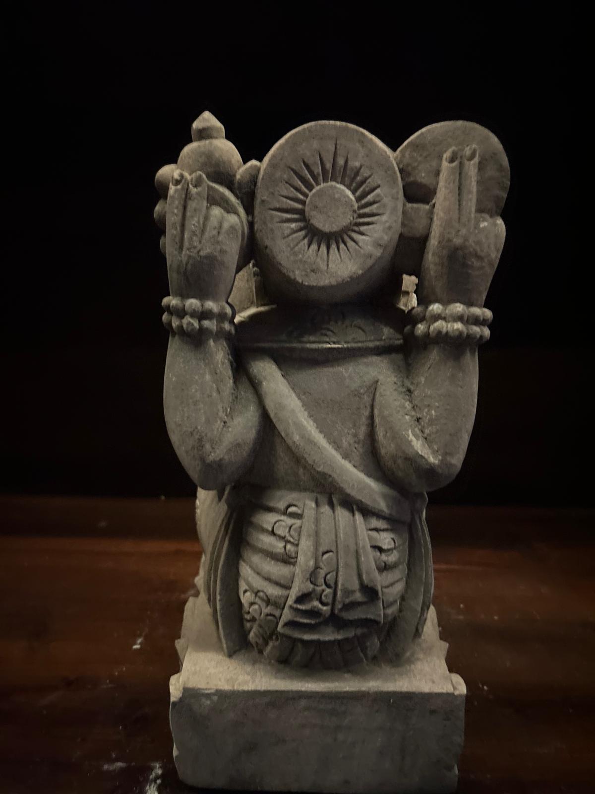 statuetta di GANESH in pietra induismo balinese H30cm rif. D012