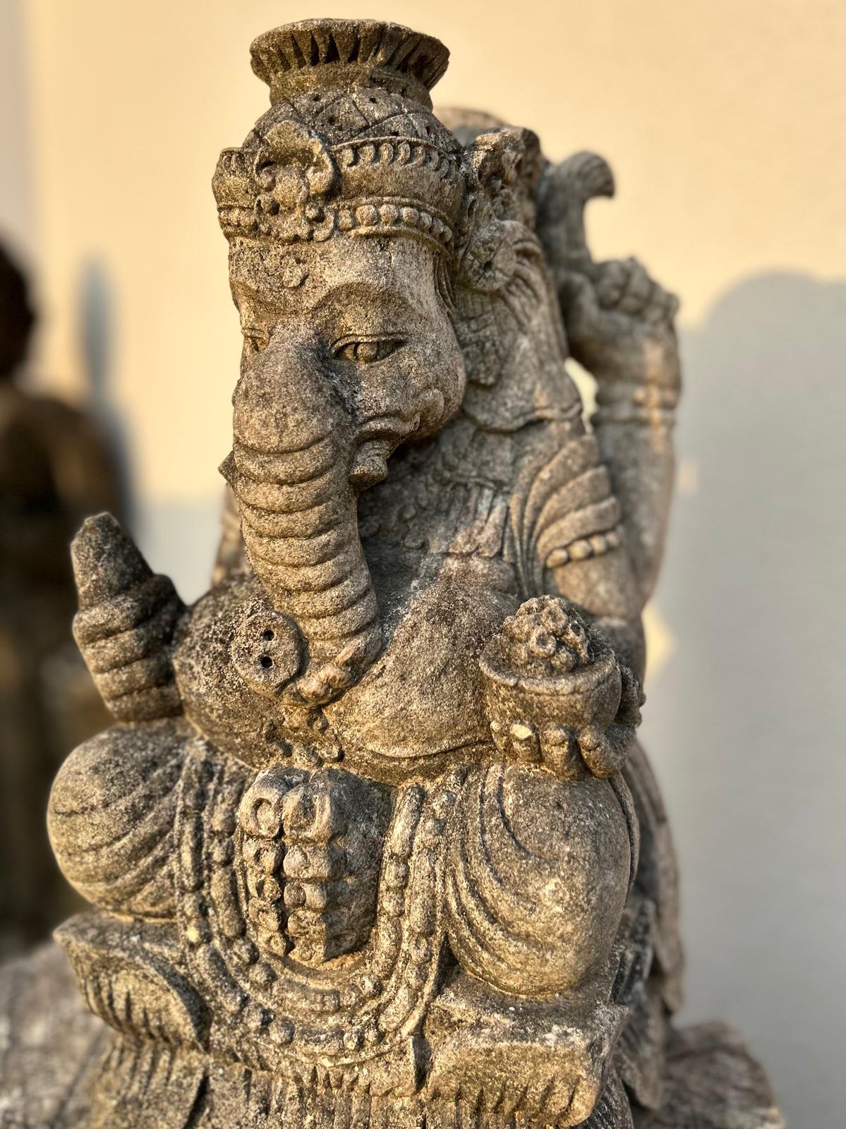 statua di GANESHA in pietra antico induismo balinese H 45 cm rif. C017