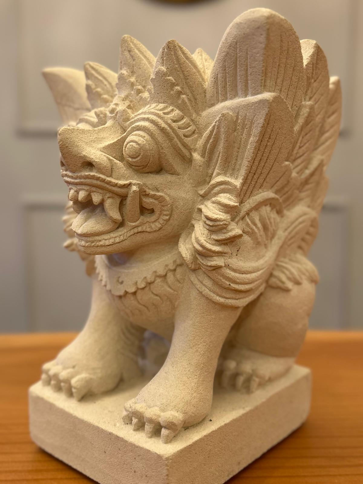 SINGA the Stone Guardian H20 ref.B14