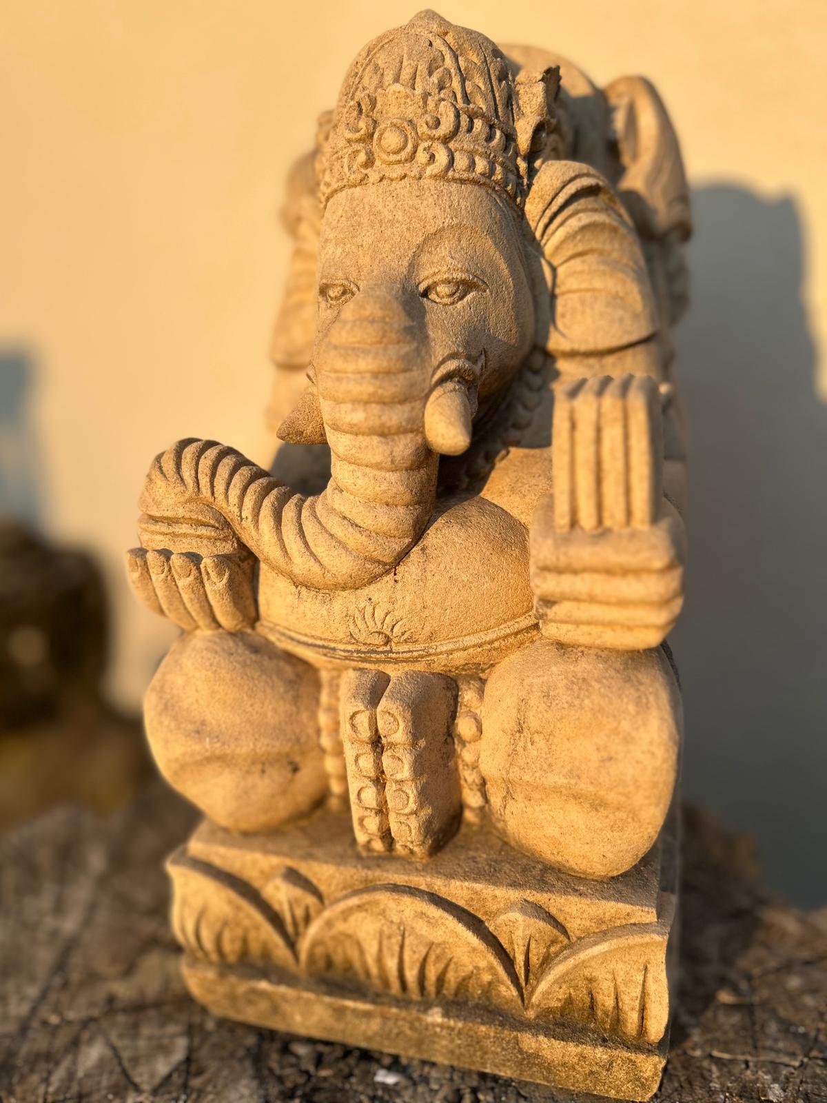 statuetta di GANESH in pietra induismo balinese H30cm rif. D004